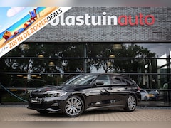 BMW 3-serie Touring - 330e High Executive , Trekhaak, Carplay,