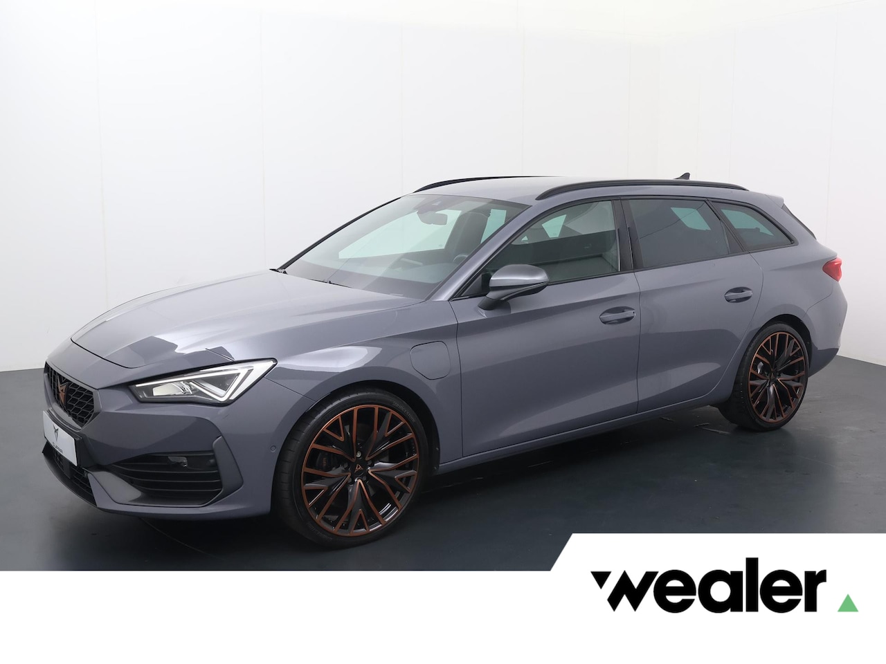 CUPRA Leon Sportstourer - 1.4 e-Hybrid 245 PK | SoH 91% | Virtual Cockpit | Navigatie | Achteruitrijcamera | Adaptiv - AutoWereld.nl
