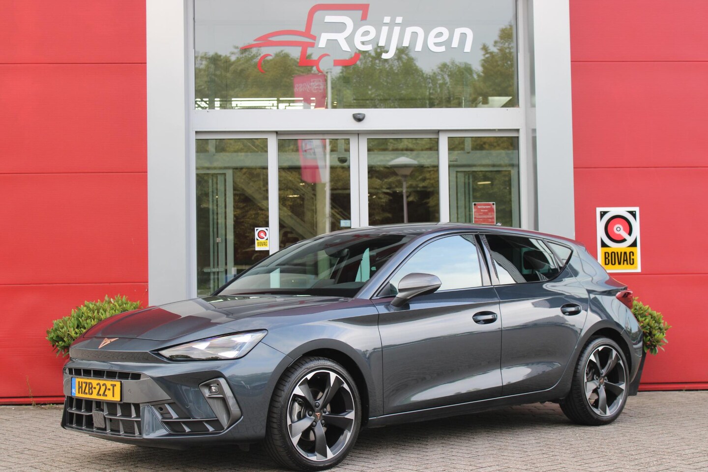 CUPRA Leon - 1.5 eTSI 150PK BUSINESS EDITION | NIEUW MODEL! | LED MATRIX KOPLAMPEN | DRAADLOZE APPLE CA - AutoWereld.nl