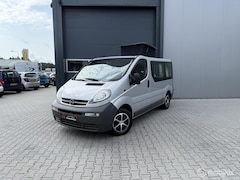 Opel Vivaro - Camperbus 5 zitplaatsen