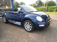 Volkswagen Beetle Cabriolet - 2.0i Turijn Comfort NL-auto met logische km's