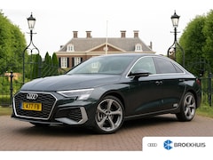 Audi A3 Limousine - 30 TFSI S-LINE AUTOMAAT | NL-AUTO | 1 EIGENAAR | LEDER / STOF | NAVI | STOELVERWARMING | C
