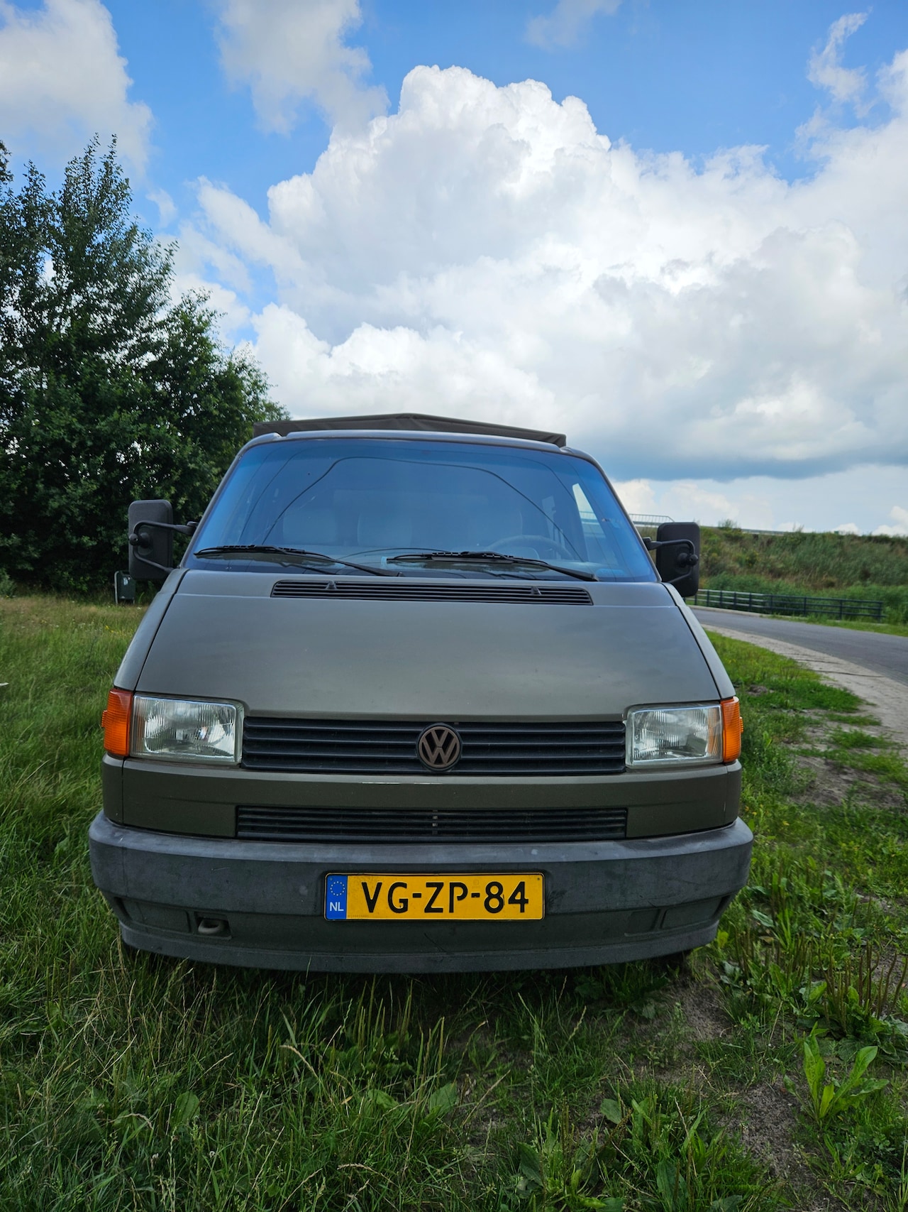Volkswagen Transporter - 1.9 D 332 DOKA met huif, legergroen - AutoWereld.nl
