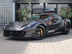 Ferrari 812 Superfast - | Grigio Granito, Carbon in/ext., Passenger display, Carbon Daytona racestoelen, Lift, JBL