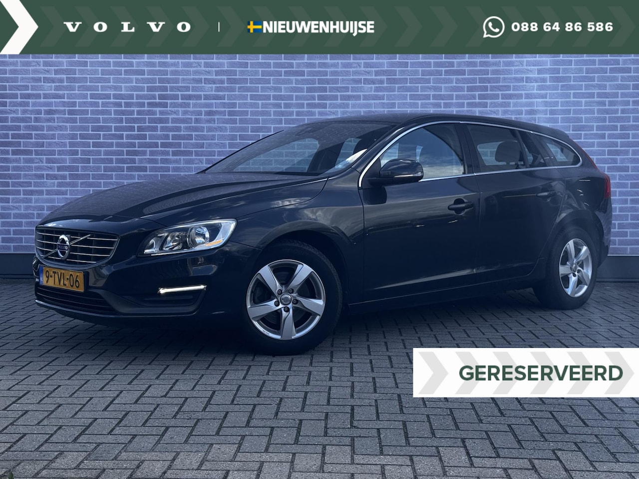 Volvo V60 - 1.6 T3 Momentum | Volledig Dealer Onderhouden | Lage kilometerstand | Cruise Control | Aut - AutoWereld.nl