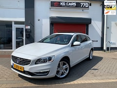 Volvo V60 - 2.4 D6 AWD Plug-In Hybrid Summum|Driver support|