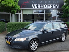 Volvo V70 - 2.4D Momentum - AUTOMAAT - LEDER - STOEL VERW - VOLLEDIG ONDERHOUDEN