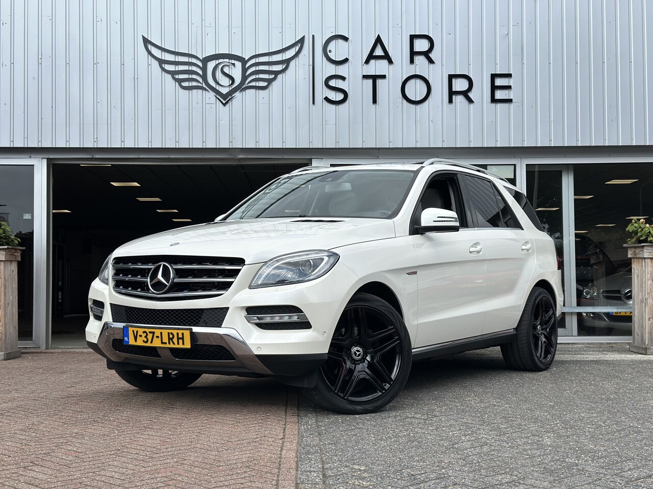 Mercedes-Benz M-klasse - ML 350 BLUETEC 4MATIC |HARMANKARDON|PANO|CLIMA|TREKHAAK|LUCHTVERING|3500KG TREKGEWICHT - AutoWereld.nl
