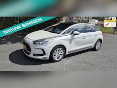 Citroën DS5 - 2.0 Hybrid4 Business Executive de luxe uitvoering ooit