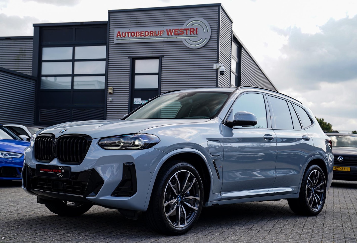 BMW X3 - XDrive30e High Executive | Panorama | Driving Assistant | HuD | Harman/Kardon | ACC | Lane - AutoWereld.nl
