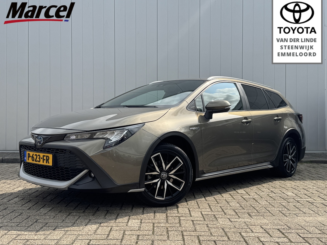 Toyota Corolla Touring Sports - 1.8 Hybrid Trek Dealer Onderhouden Trekhaak Apple Carplay Cruise Navi - AutoWereld.nl