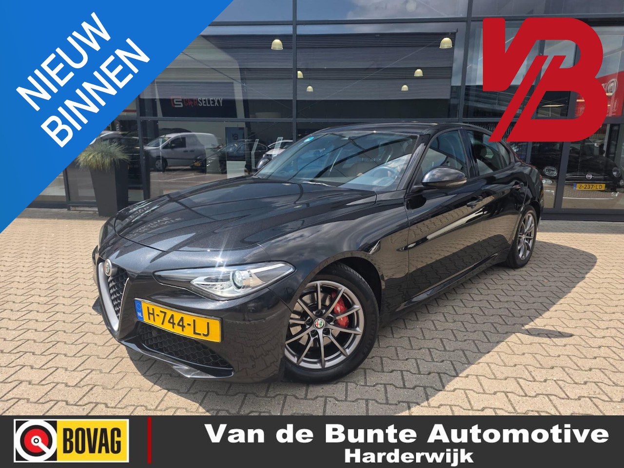 Alfa Romeo Giulia - 2.2 Super Corporate Edition *Trekhaak & Xenon* - AutoWereld.nl