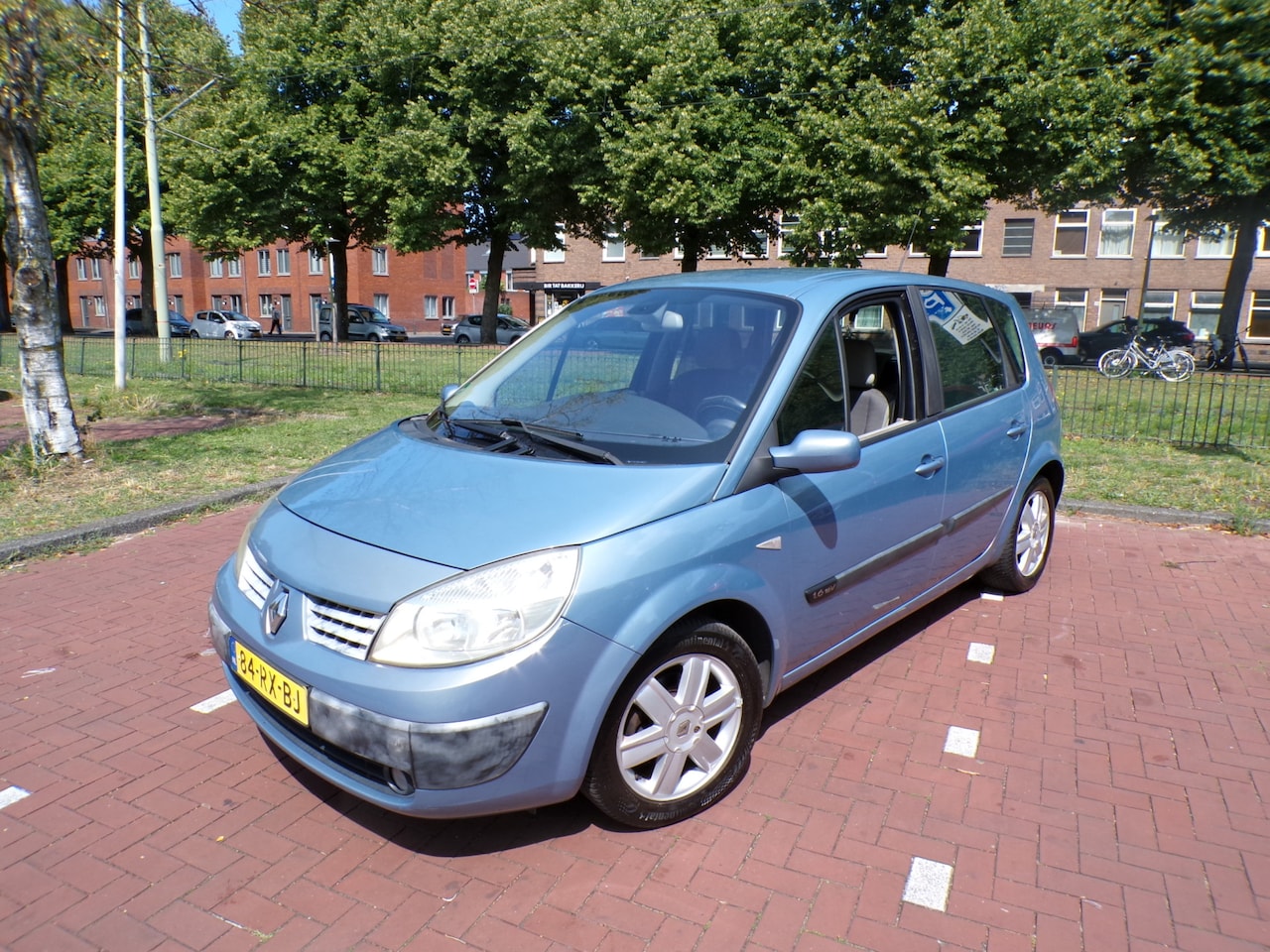 Renault Scénic - 1.6-16V Dynamique Luxe IJSKOUDE AIRCO MET NIEUWE APK 9-8-2026..... - AutoWereld.nl