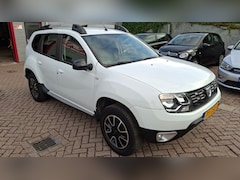 Dacia Duster - 1.2 TCE 4x2 Blackshadow Leder, Navigatie, Camera