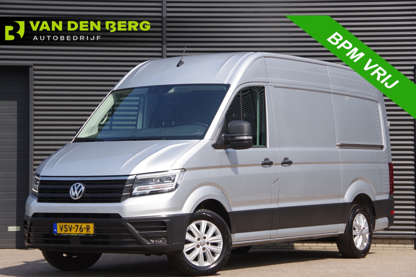 Volkswagen Crafter - 35 2.0 TDI L3H3 Exclusive 35 2.0 TDI L3H3 EXCLUSIVE, 140PK AUT. 2X SCHUIFDEUR, LED, LEDER, ADAPT. CRUISE, CAMERA, AI - AutoWereld.nl