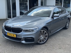BMW 5-serie - 530e xDrive iPerformance High Executive M Pakket, Camera, Harman Kardon, Navigatie . Een p