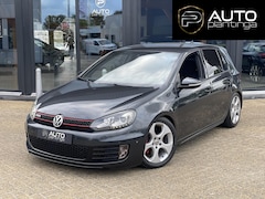 Volkswagen Golf - 2.0 GTI Nieuwe APK | Zeer nette staat | 210PK | AUTOMAAT | DSG | Navigatie | Stoelverwarmi