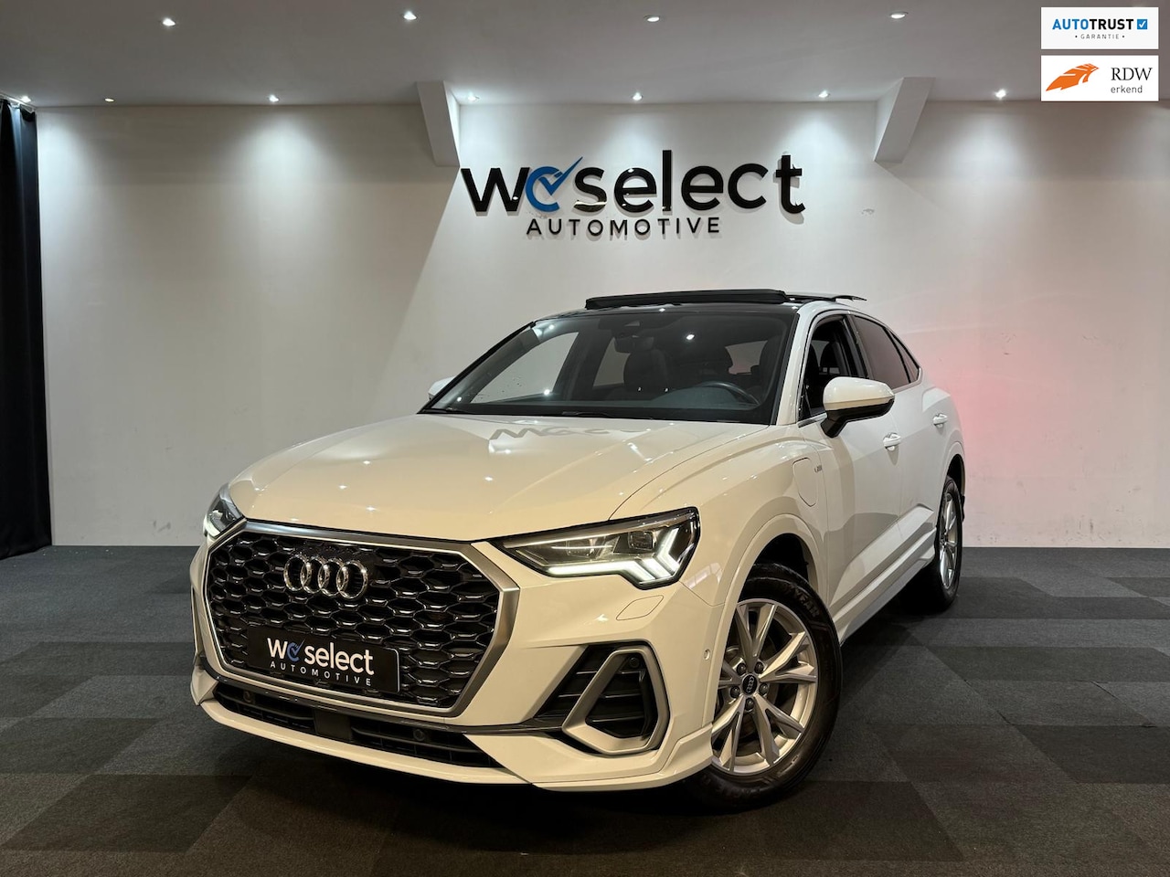 Audi Q3 Sportback - 45 TFSI e S Edition Pano / Bomvoll! - AutoWereld.nl