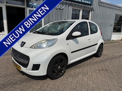 Peugeot 107 - 1.0-12V XS