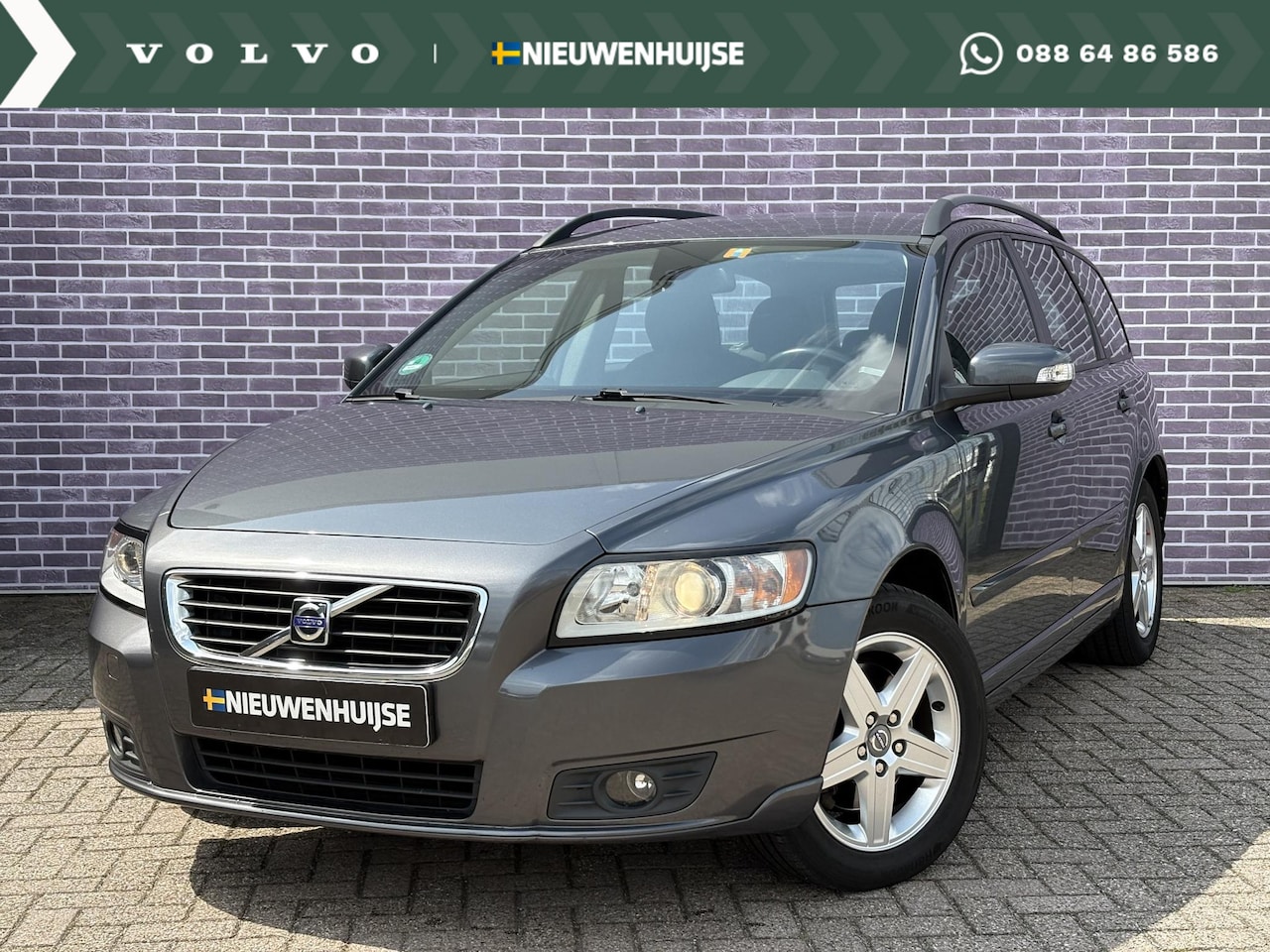 Volvo V50 - 2.4 Edition I | Cruise control | Automaat | Trekhaak | Stoelverwarming | Dakrails | Mistla - AutoWereld.nl