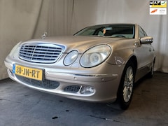 Mercedes-Benz E-klasse - 320 Avantgarde - Airco - Navi - Export