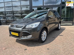Ford Kuga - Titanium Plus, Panodak, Dealer onderhouden