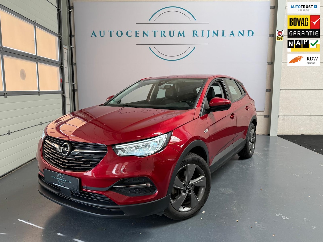 Opel Grandland X - 1.6 Turbo Hybrid Elegance Bovag Garantie - AutoWereld.nl