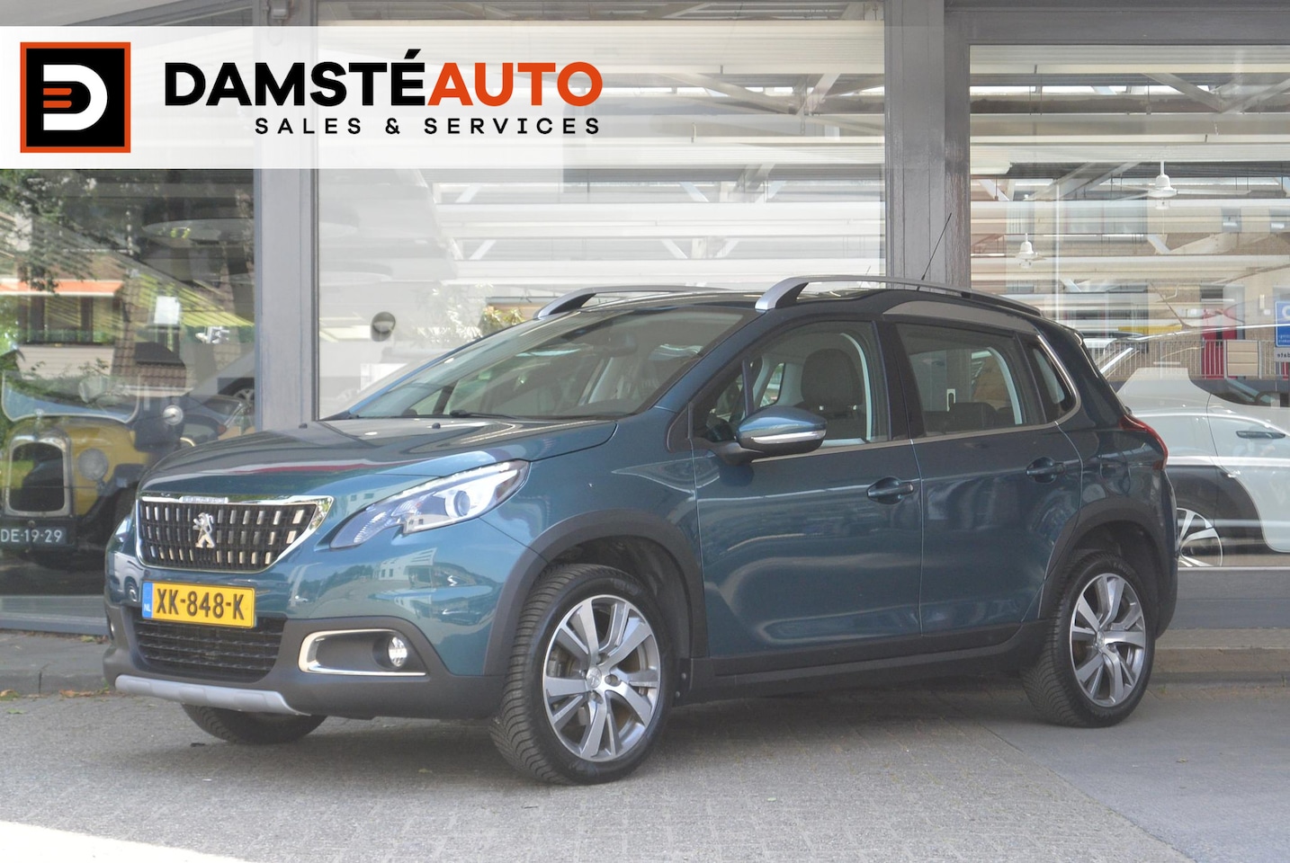 Peugeot 2008 - Allure PureTech 110pk EAT6 │ Automaat │ Grip Control │ 17" lichtmetalen velgen - AutoWereld.nl