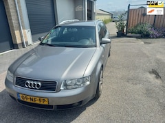 Audi A4 Avant - 2.0 FSI Pro Line