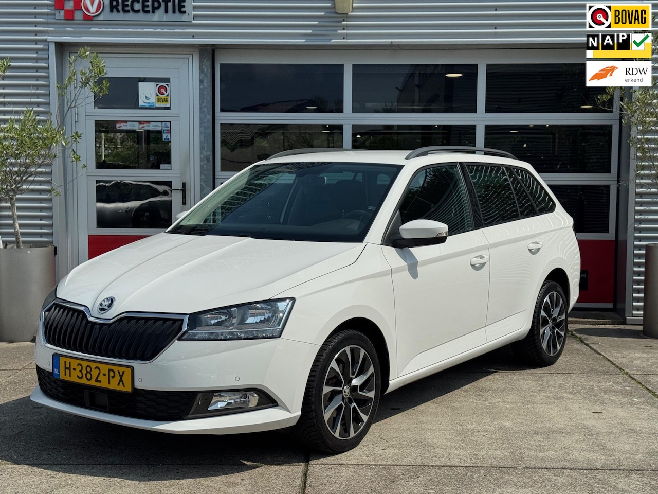 Skoda Fabia Combi - 1.0 TSI Business Edition Navi / Carplay / Cruise / Pdc / Org-Ned - AutoWereld.nl