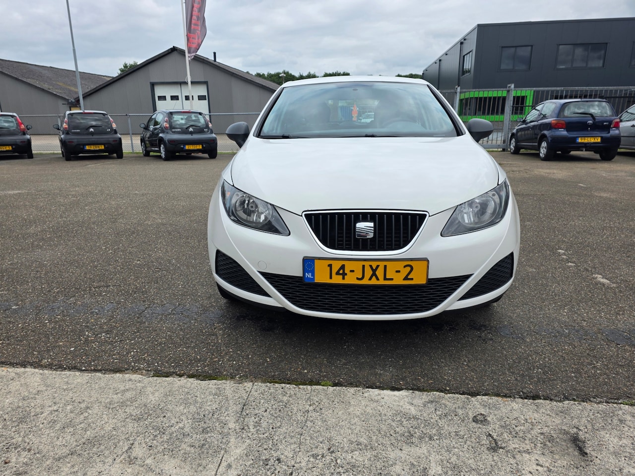 SEAT IBIZA
