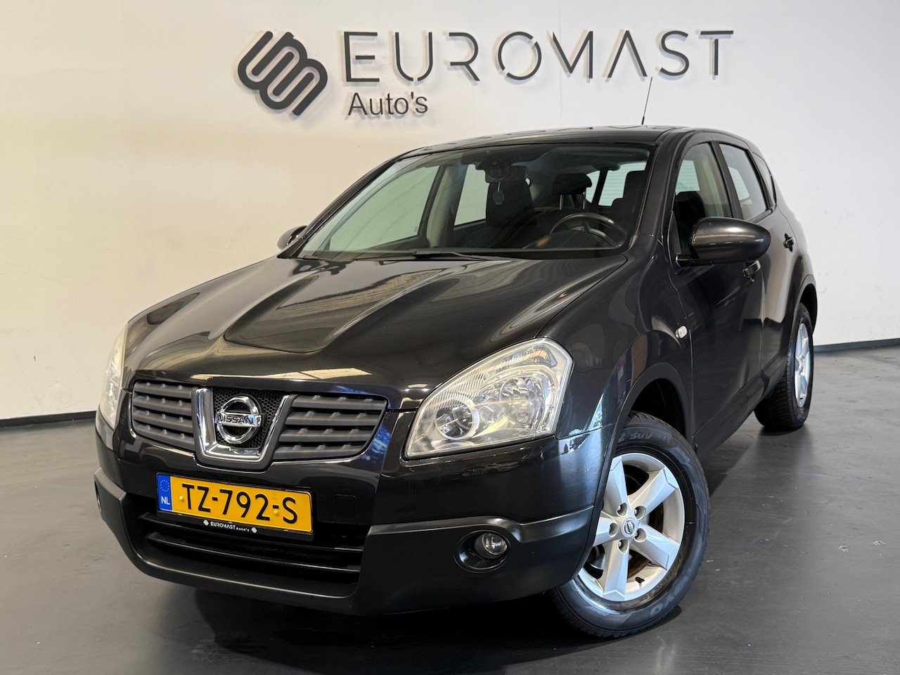 Nissan Qashqai - 1.6 Visia Android Carplay Airco Cruise Nieuwe Apk - AutoWereld.nl