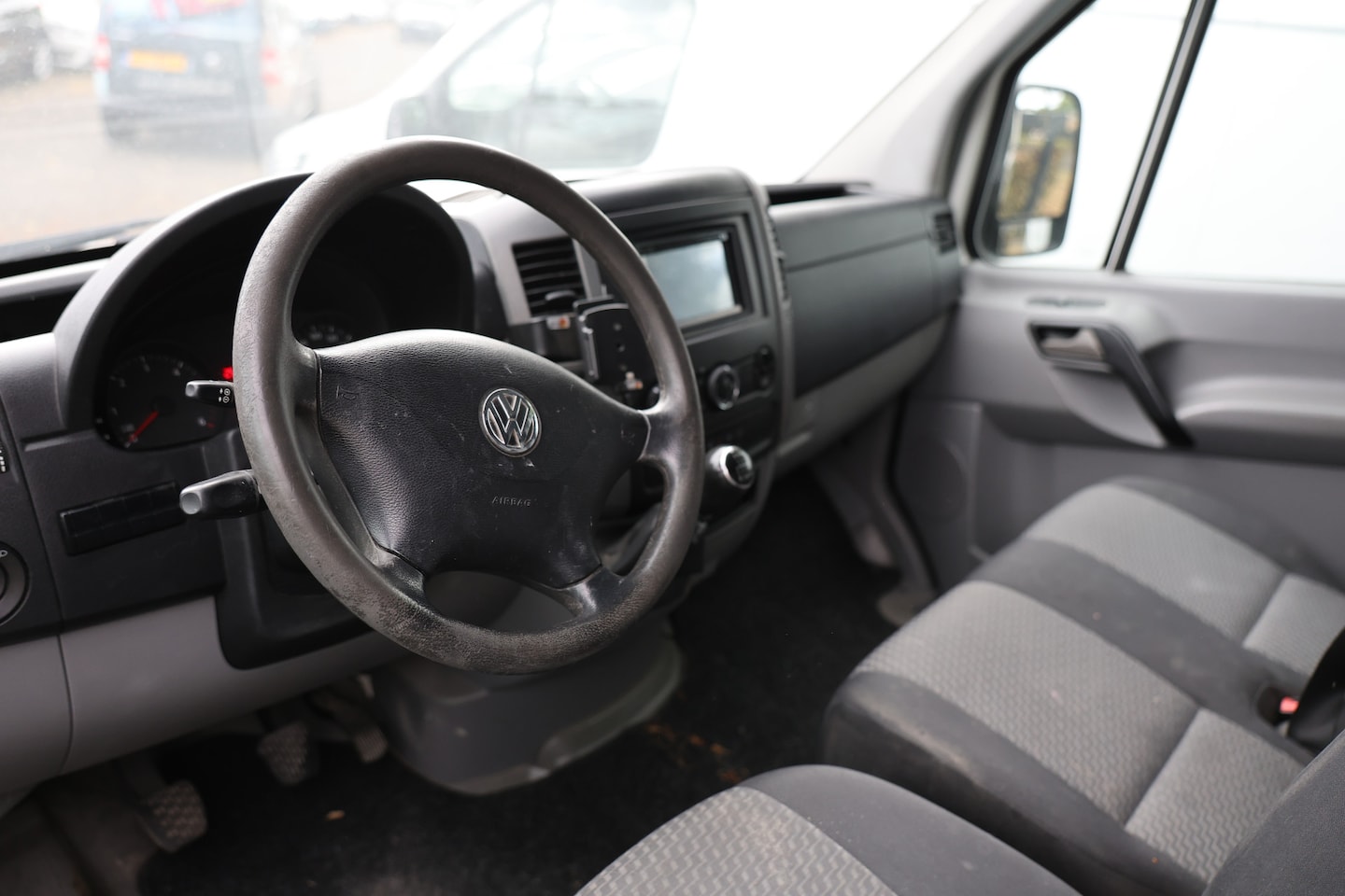 Volkswagen Crafter - 35 2.0 TDI L1H1 BM 35 2.0 TDI L1H1 BM - AutoWereld.nl