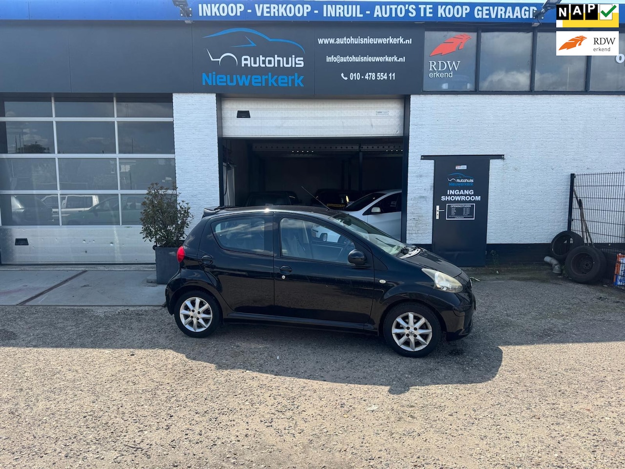 Toyota Aygo - 1.0-12V +- met Onderhoudshistorie, Airco, Sportvelgen, NAP en een ruime APK!!! - AutoWereld.nl
