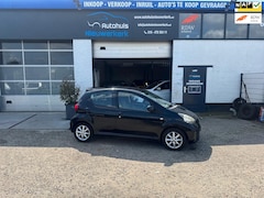 Toyota Aygo - 1.0-12V +- met Onderhoudshistorie, Airco, Sportvelgen, NAP en een ruime APK