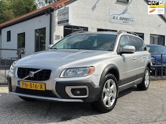 Volvo XC70 - 2.4 D5 Summum keurige auto