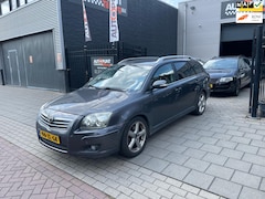 Toyota Avensis Wagon - 2.2 D-4D Executive Business Trekhaak Airco