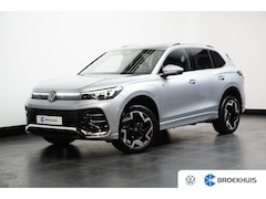 Volkswagen Tiguan - 1.5 eHybrid 272 pk R-line | Panoramadak | Wegklapbare trekhaak | Dodehoek |