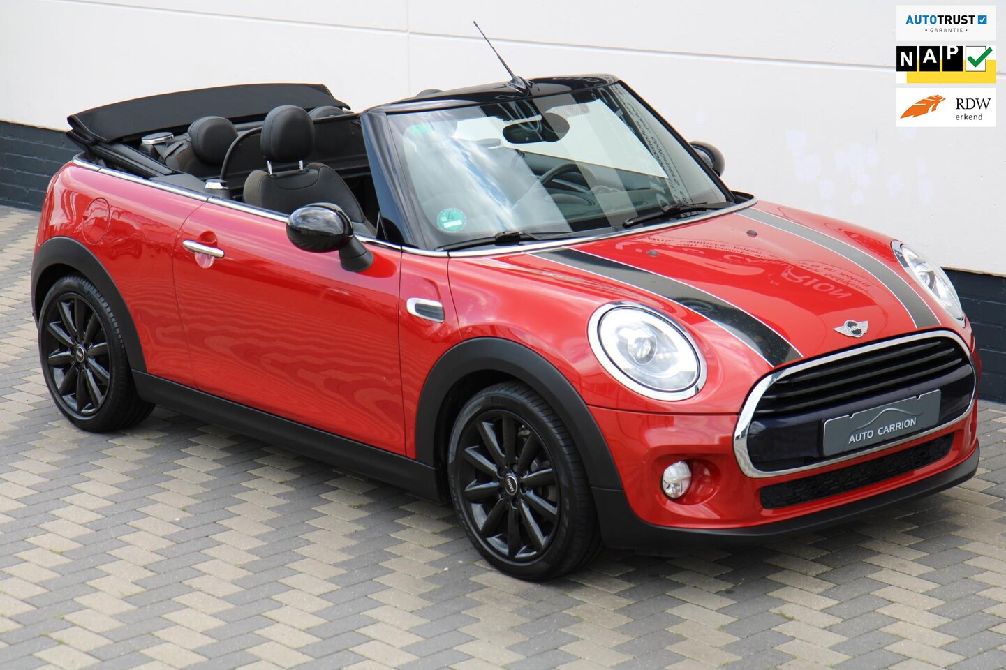 MINI Cabrio - Mini 1.5 Cooper Automaat Navi LED Leder Cruise !! - AutoWereld.nl