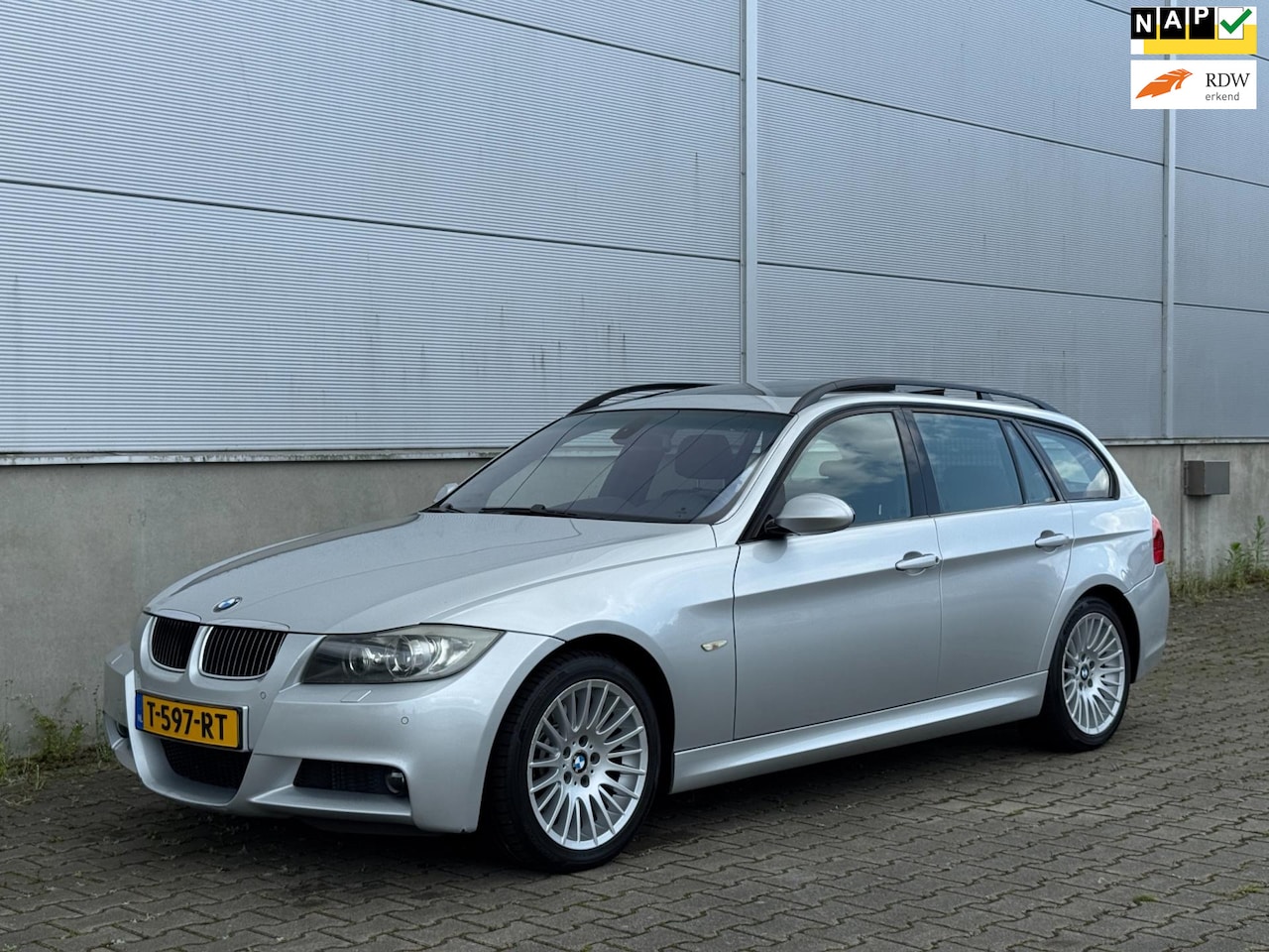 BMW 3-serie Touring - 330xi M|CLIMA|PANO|NAVI|CRUISE|PDC|APK| - AutoWereld.nl
