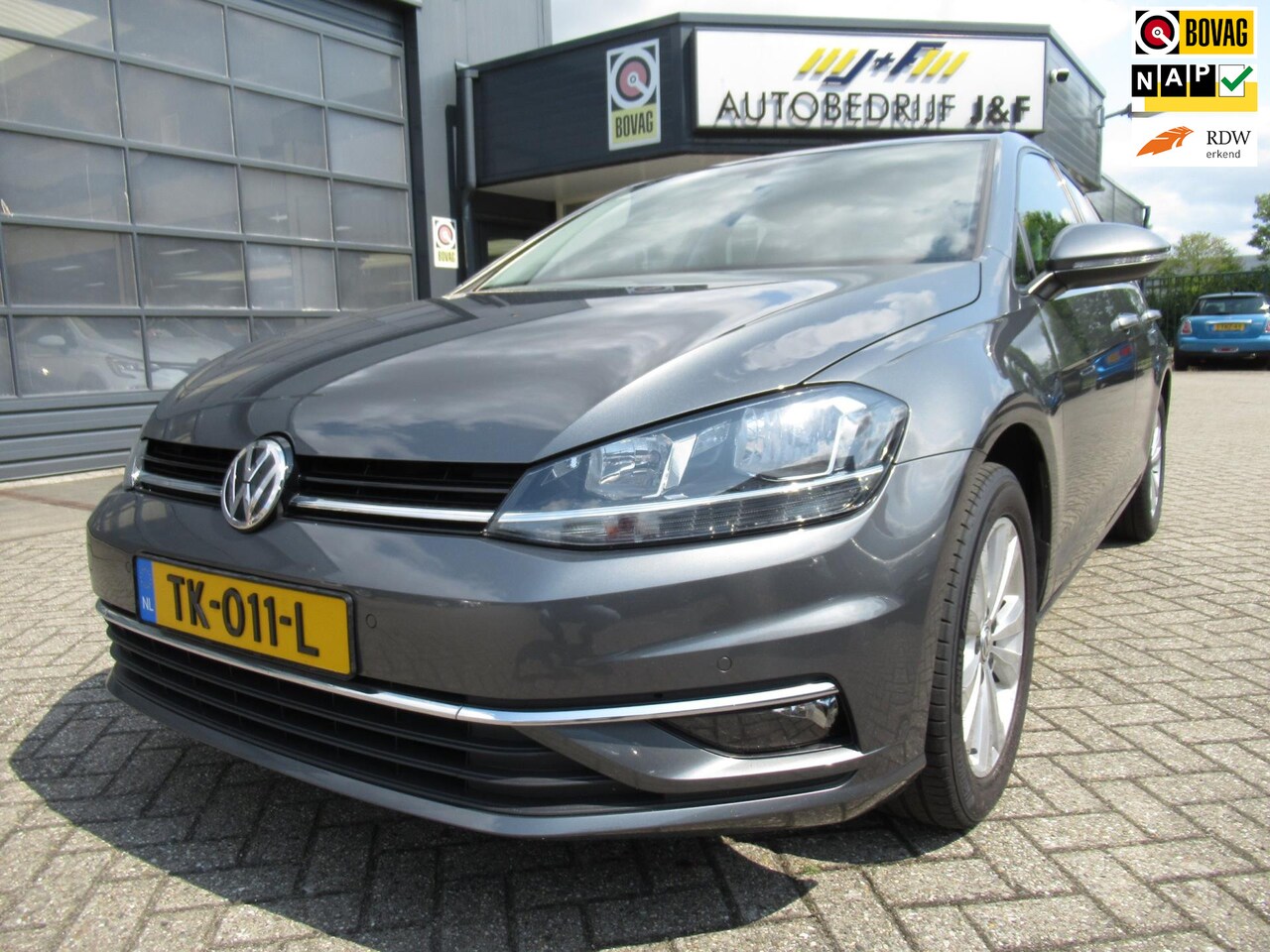 Volkswagen Golf - 1.0 TSI Comfortline / NAV / PDC V+A / ACC / Carplay - AutoWereld.nl