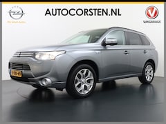 Mitsubishi Outlander - 2.0I PHEV 203PK 4WD Leer Bi-Xenon Schuifdak Navi Camera PDC Stoelverwarmd Hybrid Premium A