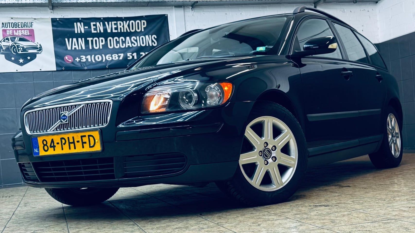 Volvo V50 - 2.4 Kinetic/1STE EIG/RIJKLAAR/ - AutoWereld.nl