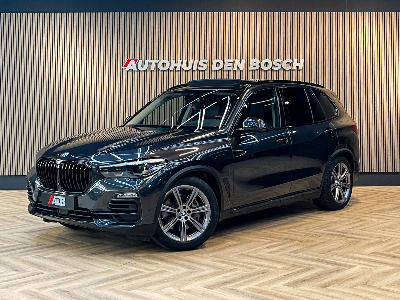 BMW X5 - XDrive45e High Executive 394PK - Pano - AutoWereld.nl