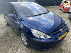 Peugeot 307 - 2.0-16V XS 2003 € 750.- AIRCO ZO MEE MET 1 JR. APK