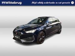 CUPRA Leon - 1.4 e-Hybrid 245pk DSG VZ Performance / Panoramadak / 19" LMV / Kuipstoelen / Camera / Stu
