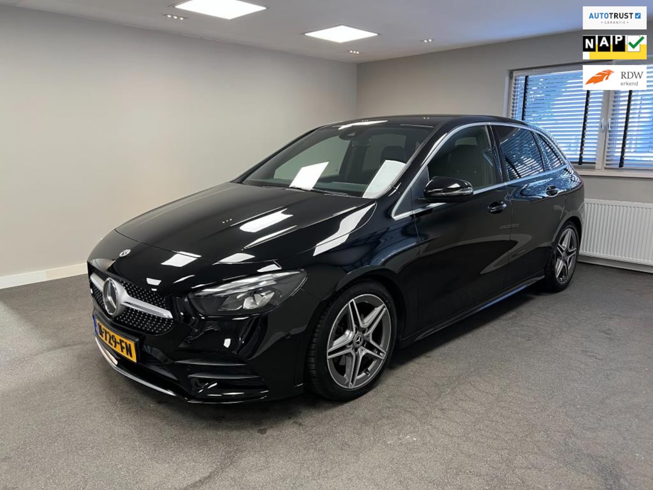 Mercedes-Benz B-klasse - 180 Business Solution AMG 180 Business Solution AMG - AutoWereld.nl