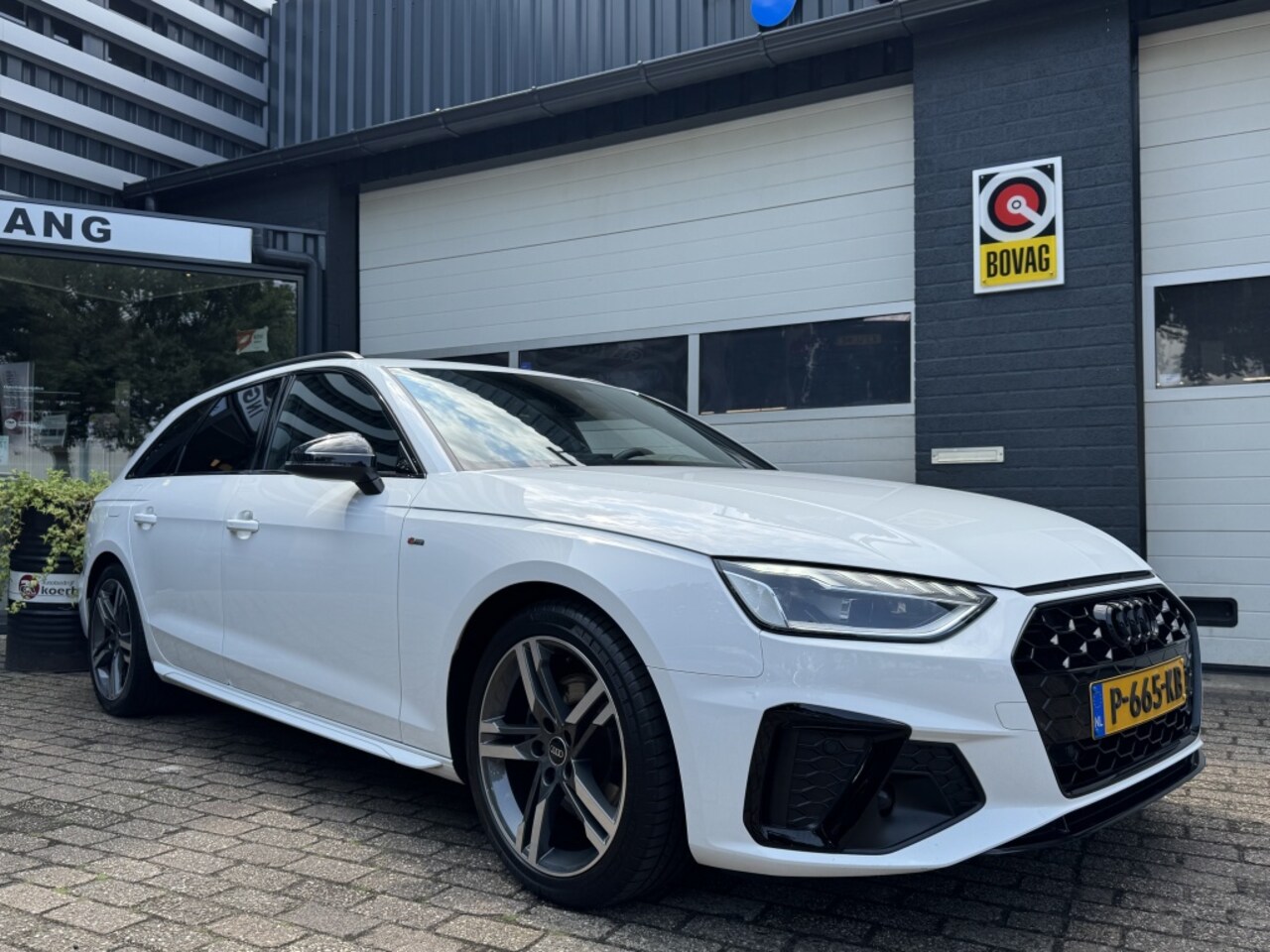 Audi A4 Avant - 35 TFSI S-Line Competition - AutoWereld.nl
