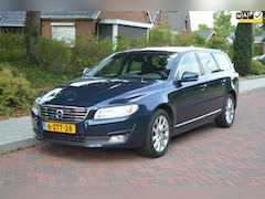 Volvo V70 - 2.0 T5 Nordic ORG NL/NAP/dealer onderh/afn trekhaak