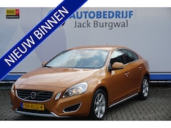 Volvo S60 - 1.6 T3 Momentum Trekhaak | PDC | ECC * All in prijs